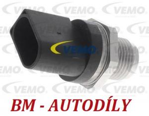 VEMO V30-72-0072 Snímač tlaku paliva (A 000 905 27 01, A0009052701,0 281 006 266) Mercedes